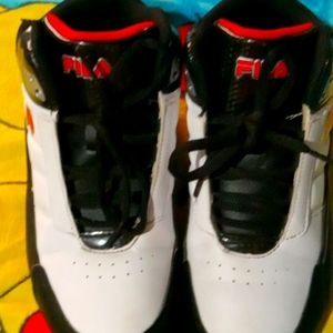 Fil shoes size 4.5 asking 18$ in great condition